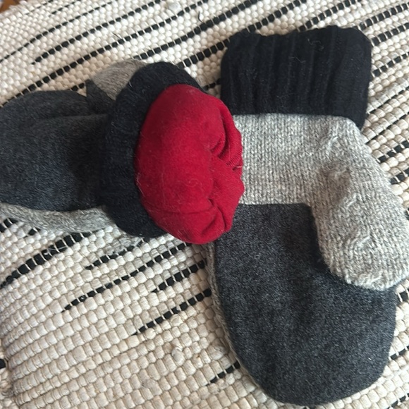 Wool mittens - Picture 5 of 7